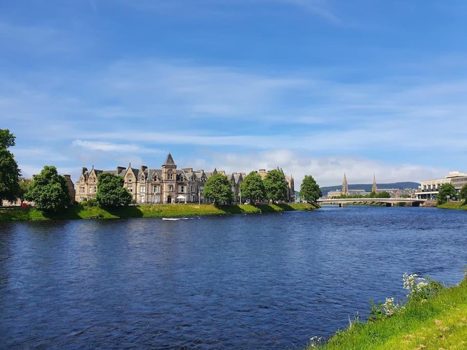 Highland Historical Home In Inverness City Centre Екстериор снимка